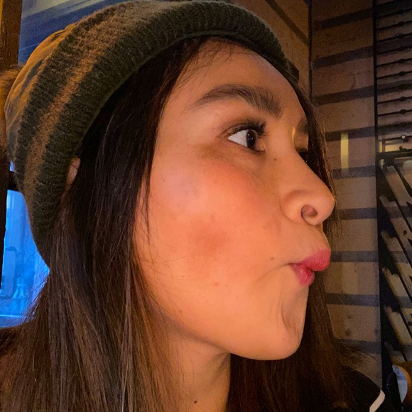 Meet your Posher, Vi - Picture 1 of 1